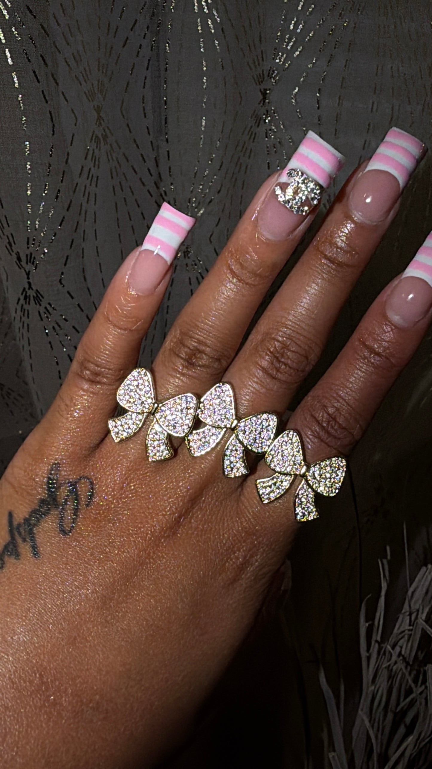 BOW RINGS