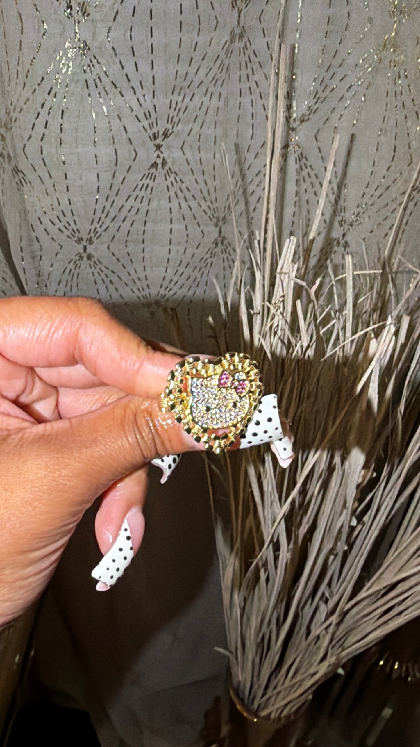 ROLEX HK W/PINK BOW RING