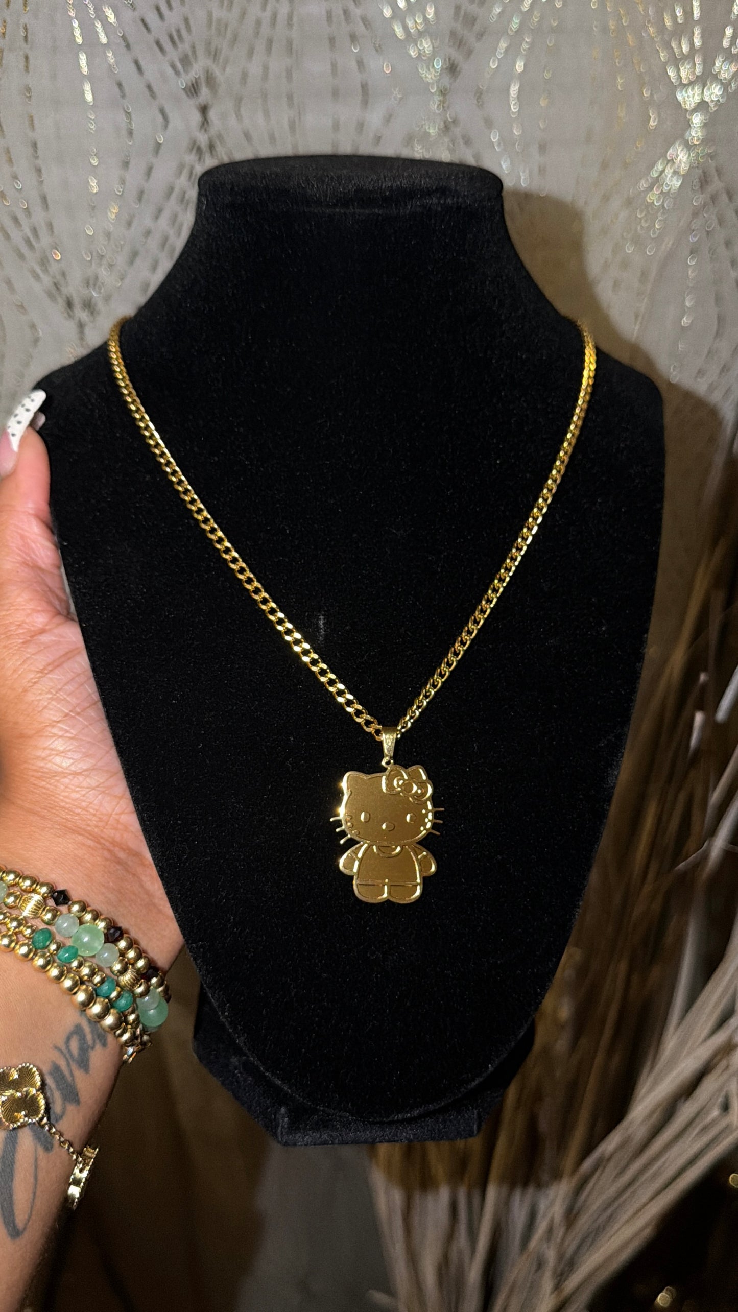 FULL BODY HK NECKLACE